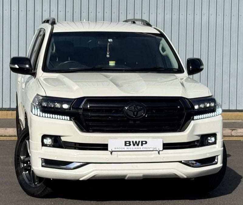 White Used 2020 Toyota Land Cruiser SUV | £33,990 (Fair price) - Image 1/4