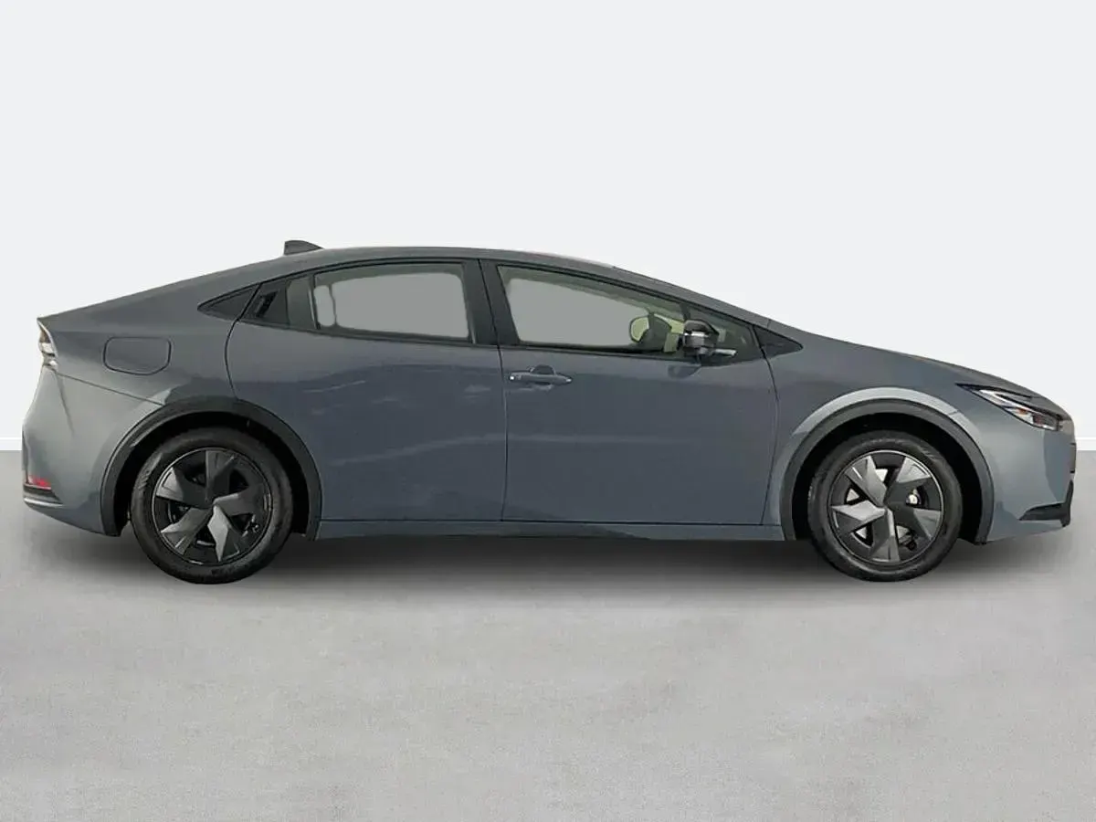 Used Toyota Prius Design 199 HP (146 kW) 2025 Grey Hatchback