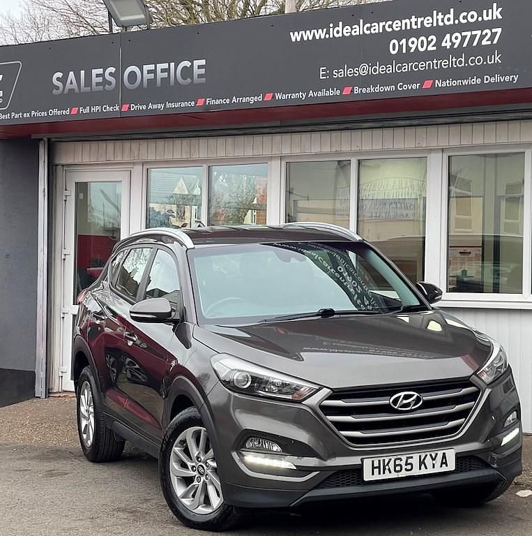 Used Hyundai Tucson SE 177 HP (130 kW) 2015 Grey SUV