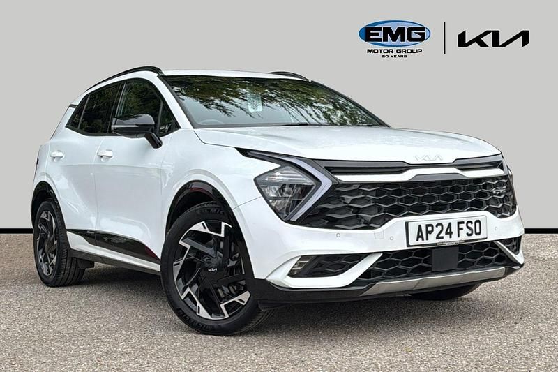 White Used 2024 Kia Sportage GT-Line SUV | £24,299 (Fair price) - Image 1/3