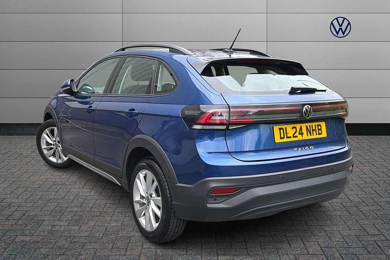 Used VW Taigo Life 95 HP (69 kW) 2024 Blue SUV