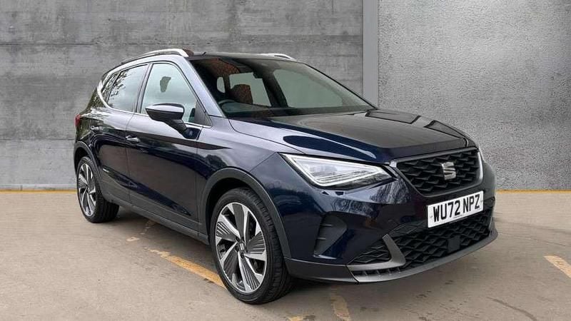 Blue Used 2022 Seat Arona FR Sport SUV | £15,350 (Fair price) - Image 1/4