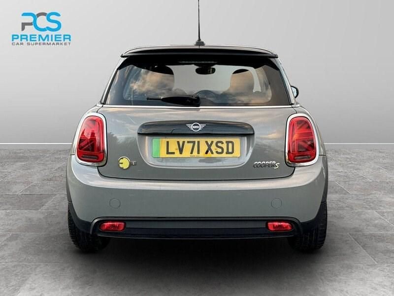 Used Mini Cooper SE Hatch 2021 Moonwalk grey Hatchback