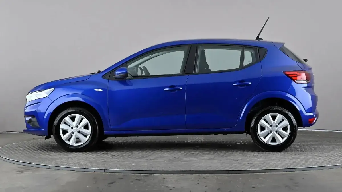 Gebraucht Dacia Sandero Expression 91 PS (66 kW) 2024 Blau Kleinwagen