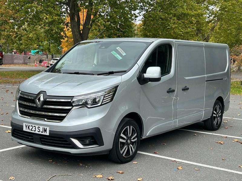 Grey Used 2023 Renault Trafic Van | £18,495 (Fair price) - Image 1/4