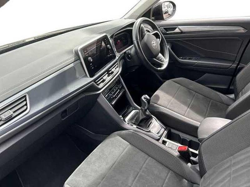 Used VW T-Roc 110 HP (80 kW) 2022 SUV