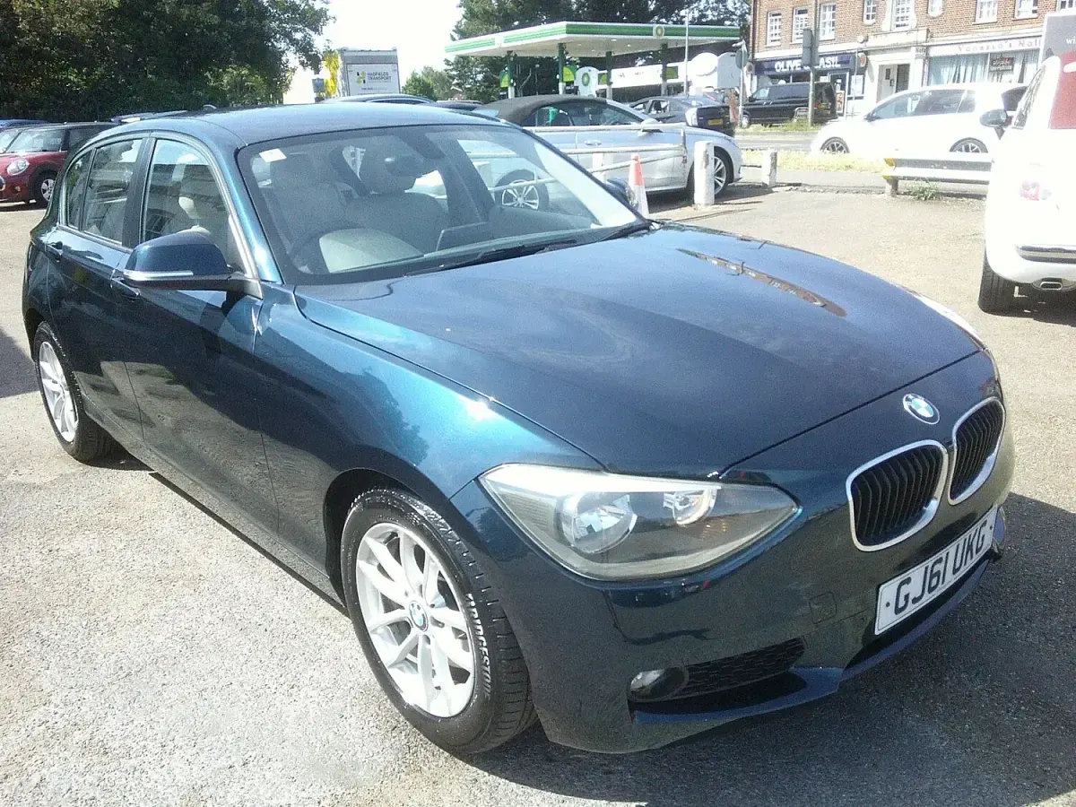 Used BMW 118 2011 Blue Hatchback