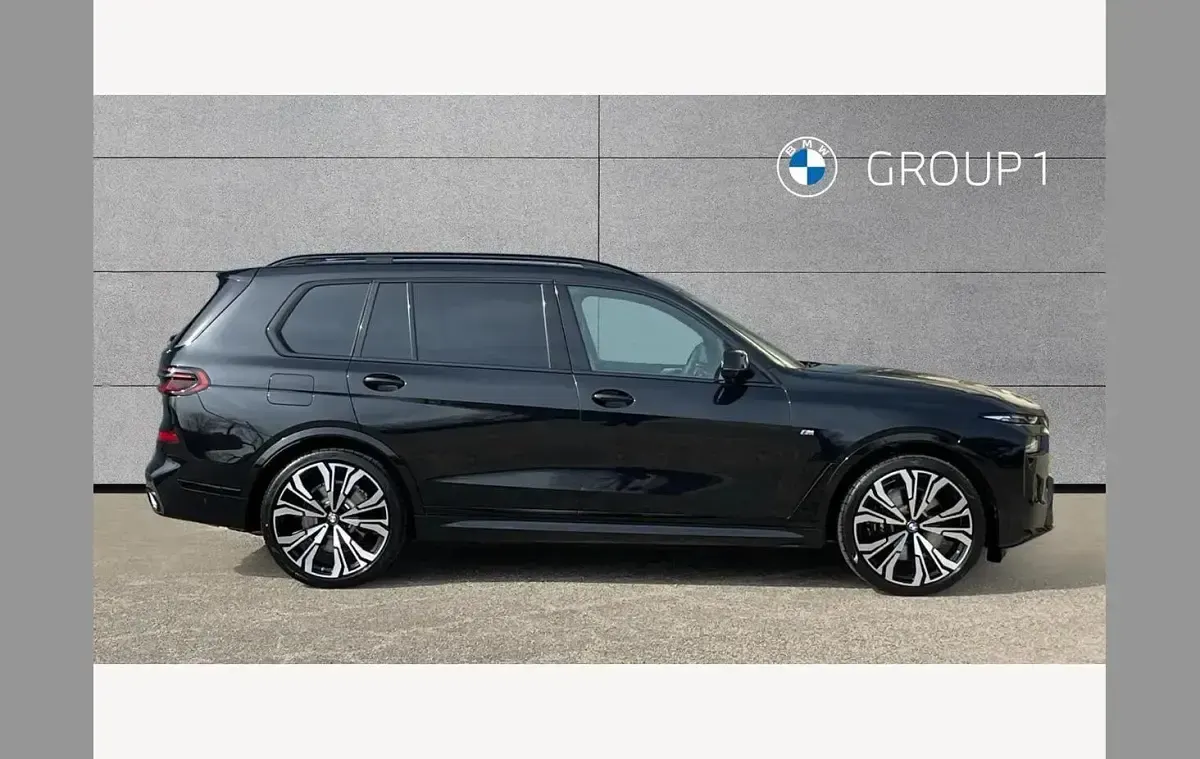 Used BMW X7 M Sport 380 HP (279 kW) 2026 Black SUV