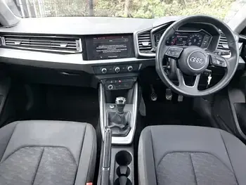 Begagnad Audi A1 Sport 95 HK (69 kW) 2021 Svart SUV