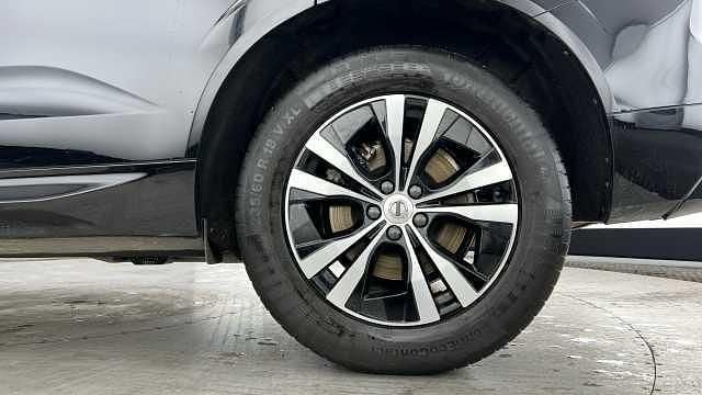 Used Volvo XC60 Core 247 HP (181 kW) 2023 SUV