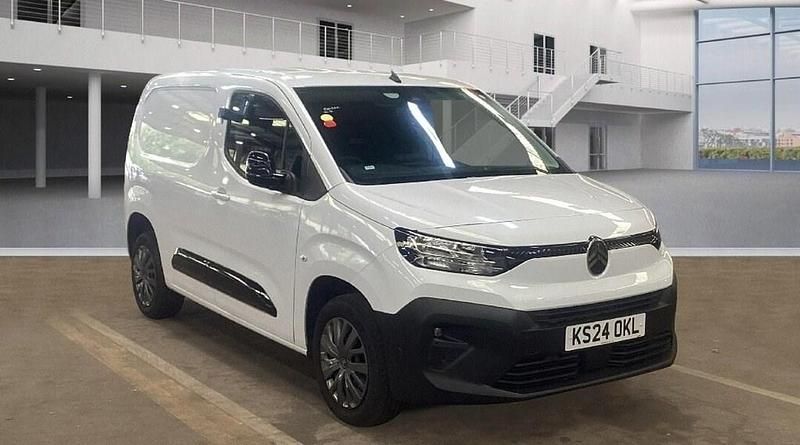 White Used 2024 Citroën Berlingo MPV | £15,650 (Fair price) - Image 1/3