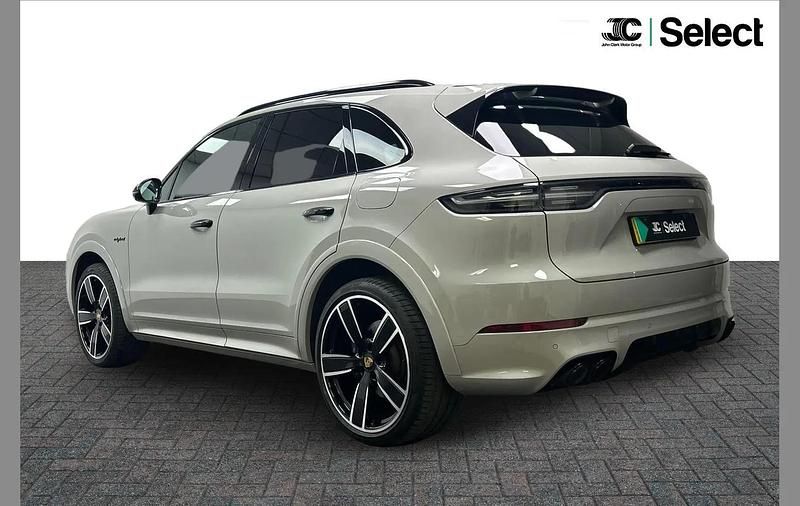 Used Porsche Cayenne Platinum Edition 456 HP (335 kW) 2022 Grey SUV