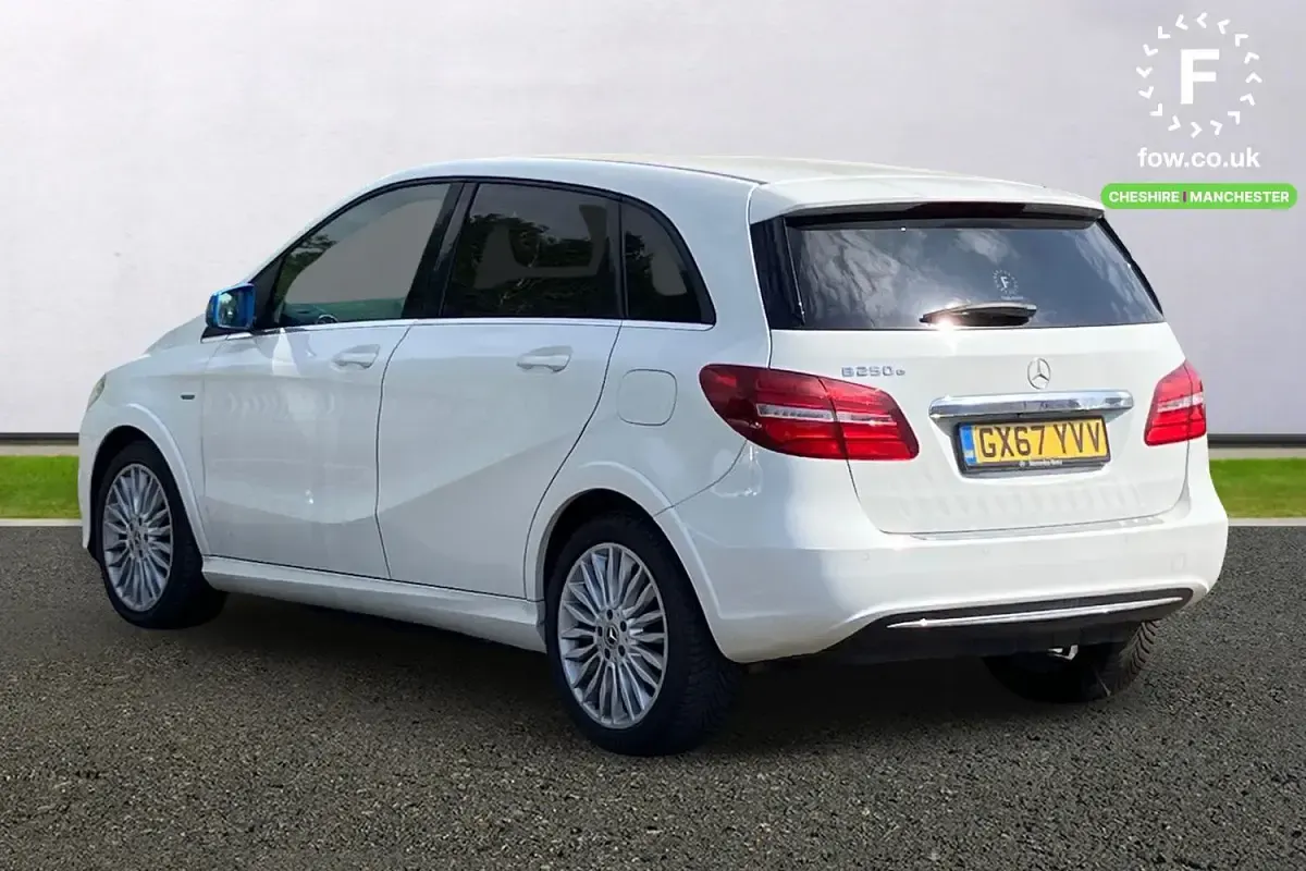 Usado Mercedes B250e Electric Art 131 kW (179 CV) 2017 Blanco Monovolumen