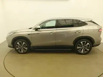Używany MG HS Trophy 299 KM (219 kW) 2025 Srebrny SUV