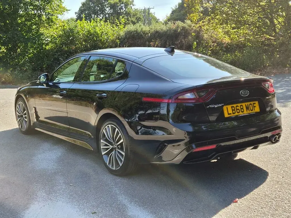 Used Kia Stinger GT-Line 200 HP (147 kW) 2019 Black Hatchback