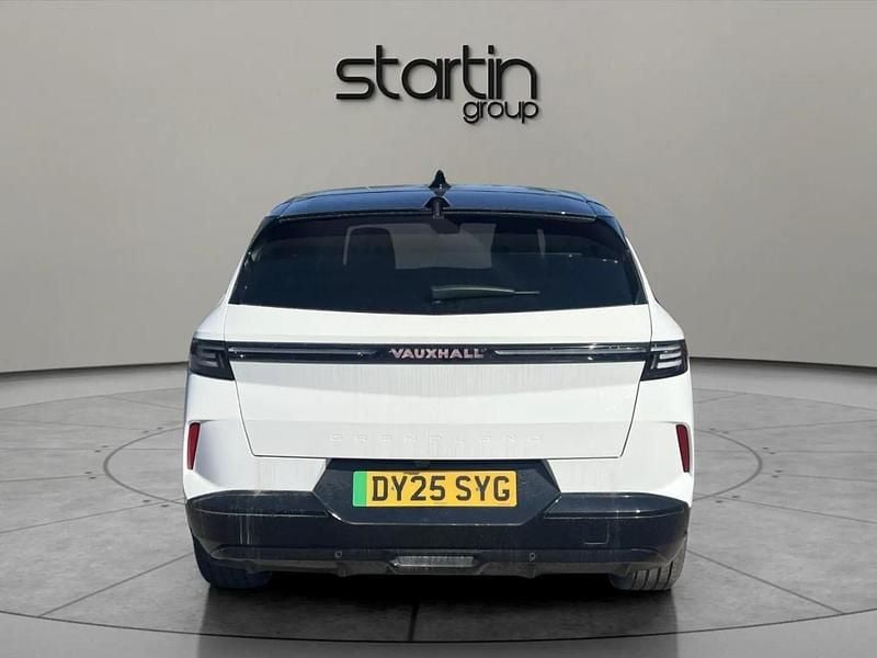 Second-hand Vauxhall Grandland 154 kW (210 CP) 2025 Alb SUV