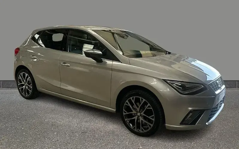 Usado Seat Ibiza XCELLENCE Lux 110 HP (80 kW) 2023 Citadino