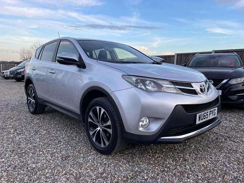 Silver Used 2015 Toyota RAV4 SUV | £6,995 (Fair price) - Image 1/4