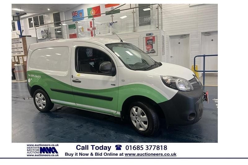 Used Renault Kangoo 44 kW (60 HP) 2020 White MPV