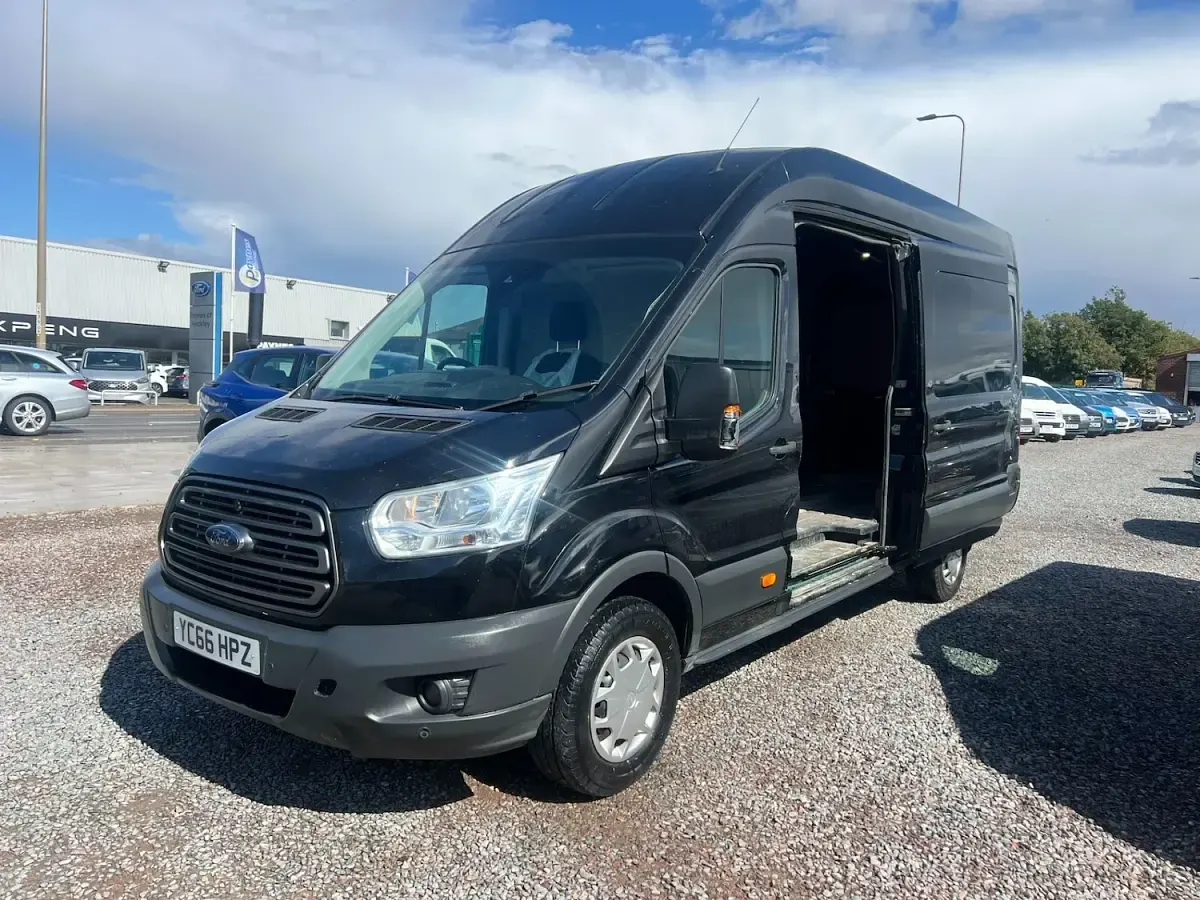 Used Ford Transit Trend 125 HP (91 kW) 2016 Black Van