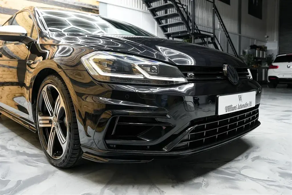 Used VW Golf VII R 310 HP (228 kW) 2017 Black Hatchback