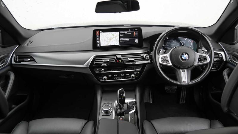 Used BMW 520 M Sport 190 HP (139 kW) 2022 Blue Estate