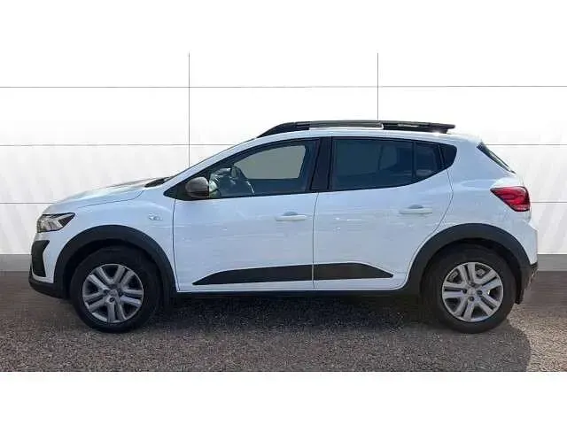 Second-hand Dacia Sandero Expression 90 CP (66 kW) 2023 Alb SUV