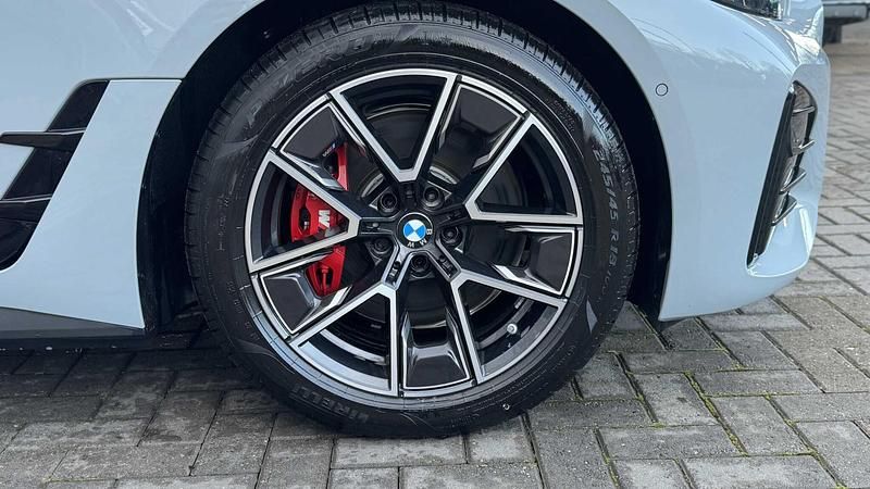New BMW i4 M Sport 207 kW (282 HP) 2025 Grey Sedan