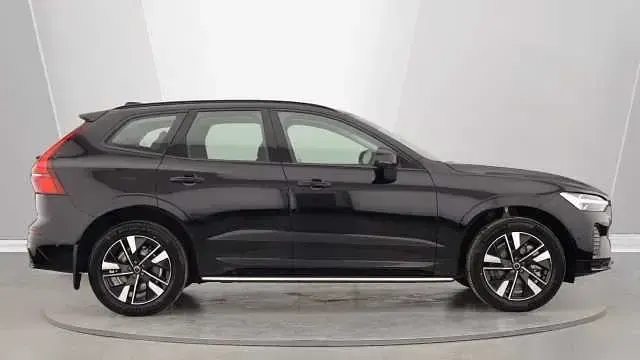 Begagnad Volvo XC60 Plus 261 HK (191 kW) 2026 SUV