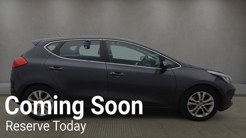 Used Kia Ceed 2014 Silver Hatchback