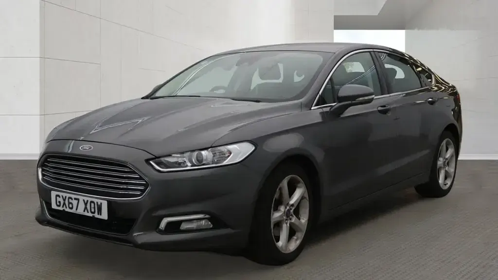 Used Ford Mondeo Titanium 180 HP (132 kW) 2017 Grey Hatchback