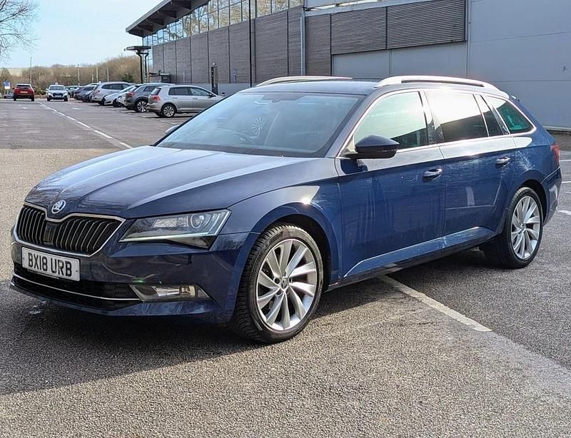 Used Skoda Superb SE L Executive 150 HP (110 kW) 2018 Blue Estate