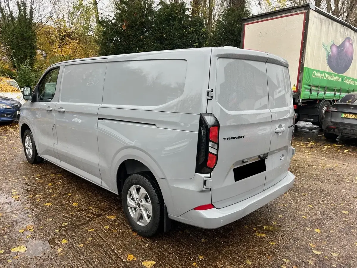 New Ford Transit Custom Limited 136 HP (100 kW) 2026 Grey Van