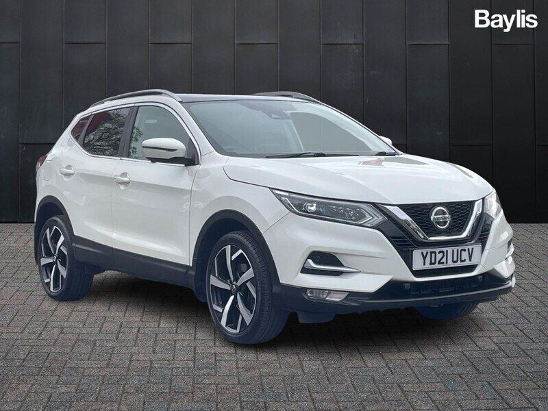 White Used 2021 Nissan Qashqai N-Motion SUV | £15,899 (Fair price) - Image 1/4