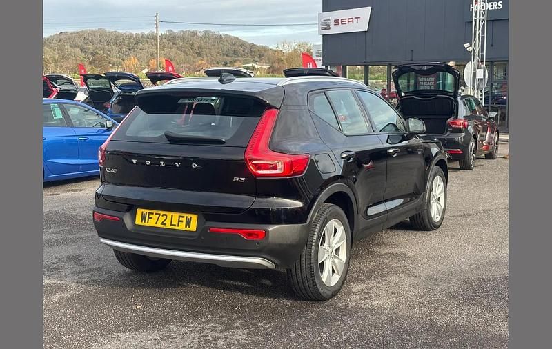 Used Volvo XC40 Core 161 HP (118 kW) 2022 Black SUV