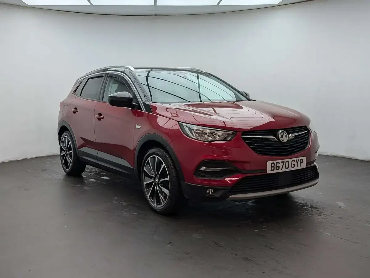 Used Vauxhall Grandland X Business Edition 300 HP (220 kW) 2020 Red SUV