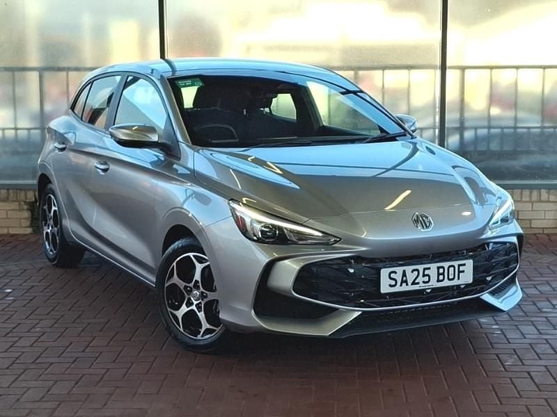 Silver Used 2025 MG MG3 SE Hatchback | £13,698 (Super price) - Image 1/4