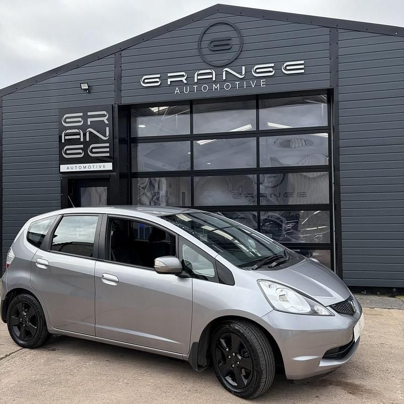 Used Honda Jazz ES 2009 Silver Hatchback