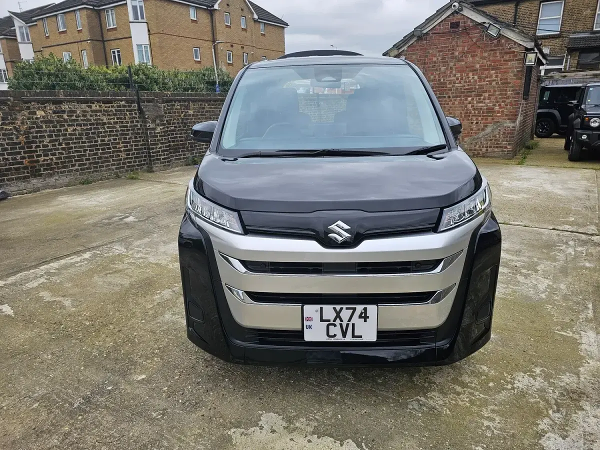 New Toyota Voxy 2025 Black MPV