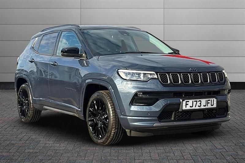 Blue shade with black roof Used 2023 Jeep Compass SUV | £23,490 (A bit pricey) - Image 1/2