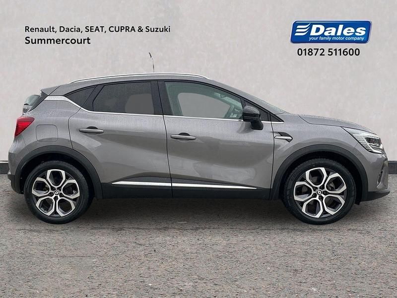 Used Renault Captur Techno 143 HP (105 kW) 2024 Metallic  oyster grey SUV