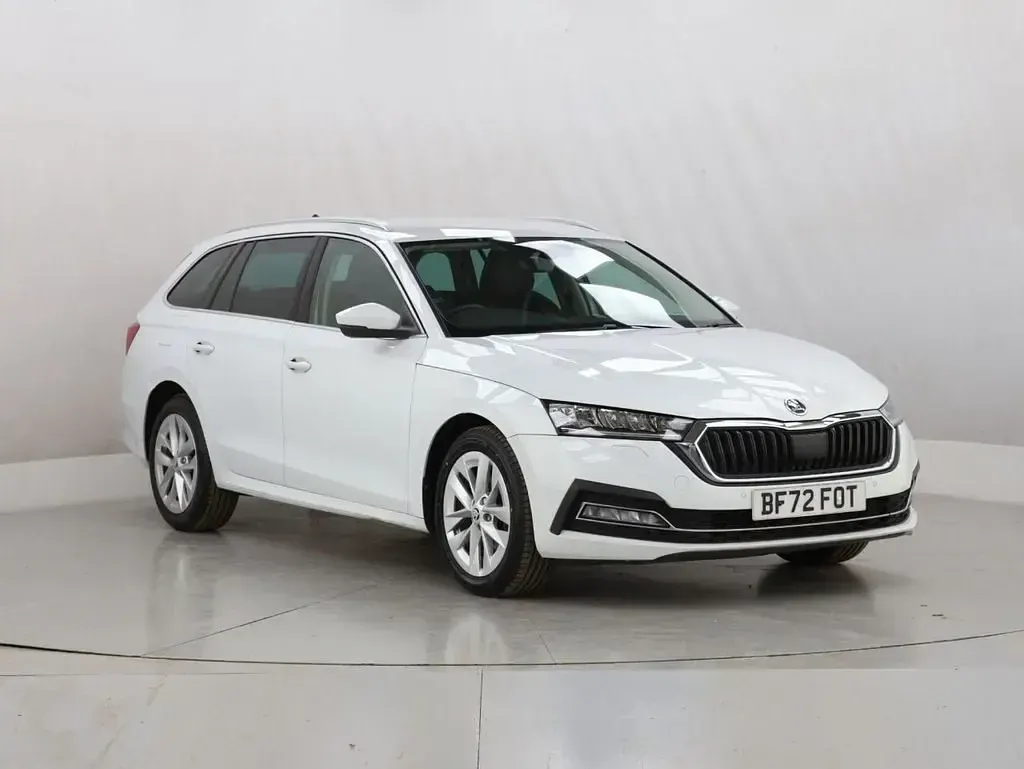 Usado Skoda Octavia SE L 150 HP (110 kW) 2022 Branco Carrinha