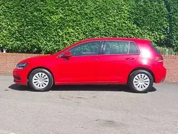 Used VW Golf VII S 85 HP (62 kW) 2019 Red Hatchback