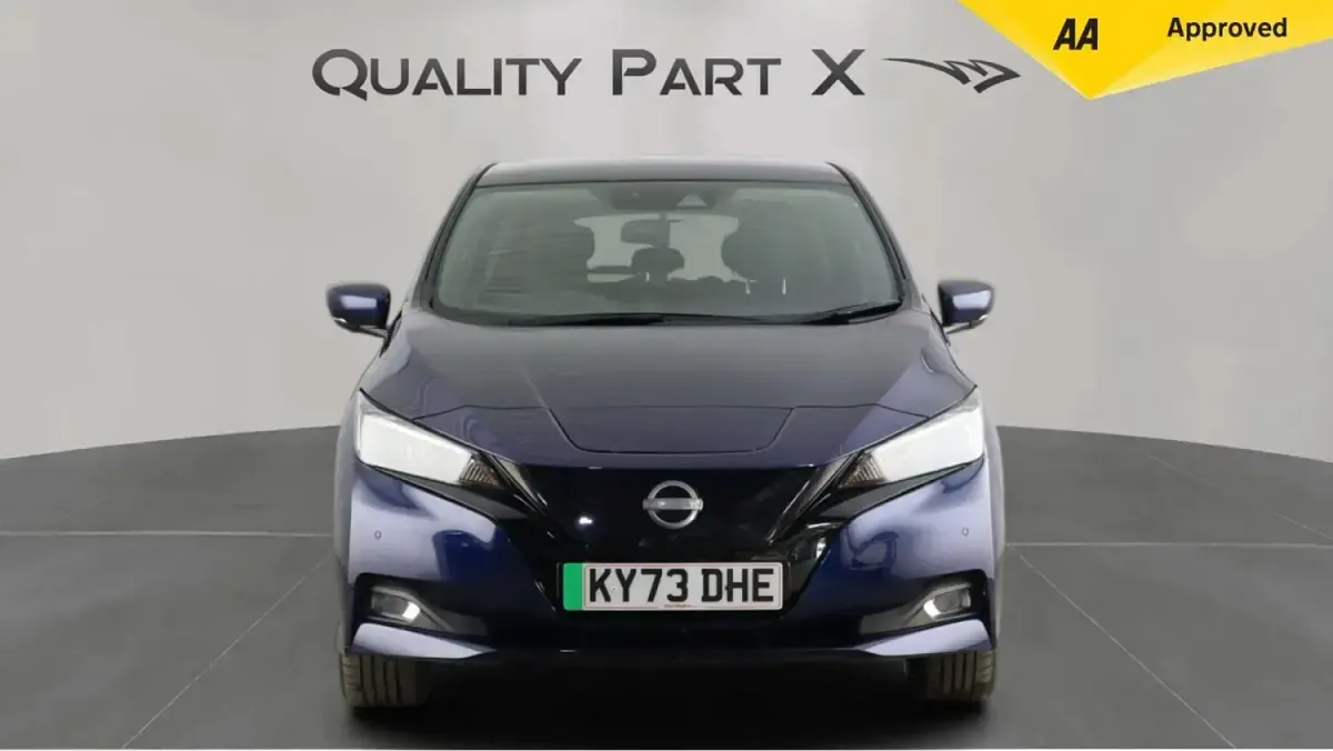 Used Nissan Leaf N-Connecta 110 kW (150 HP) 2023 Blue Hatchback