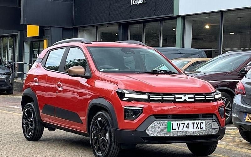 New 2024 Dacia Spring Extreme Hatchback | £11,664 (Super price) - Image 1/3