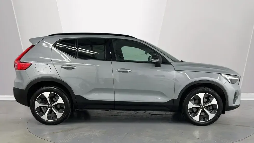 Used Volvo XC40 Plus 194 HP (142 kW) 2025 Grey SUV