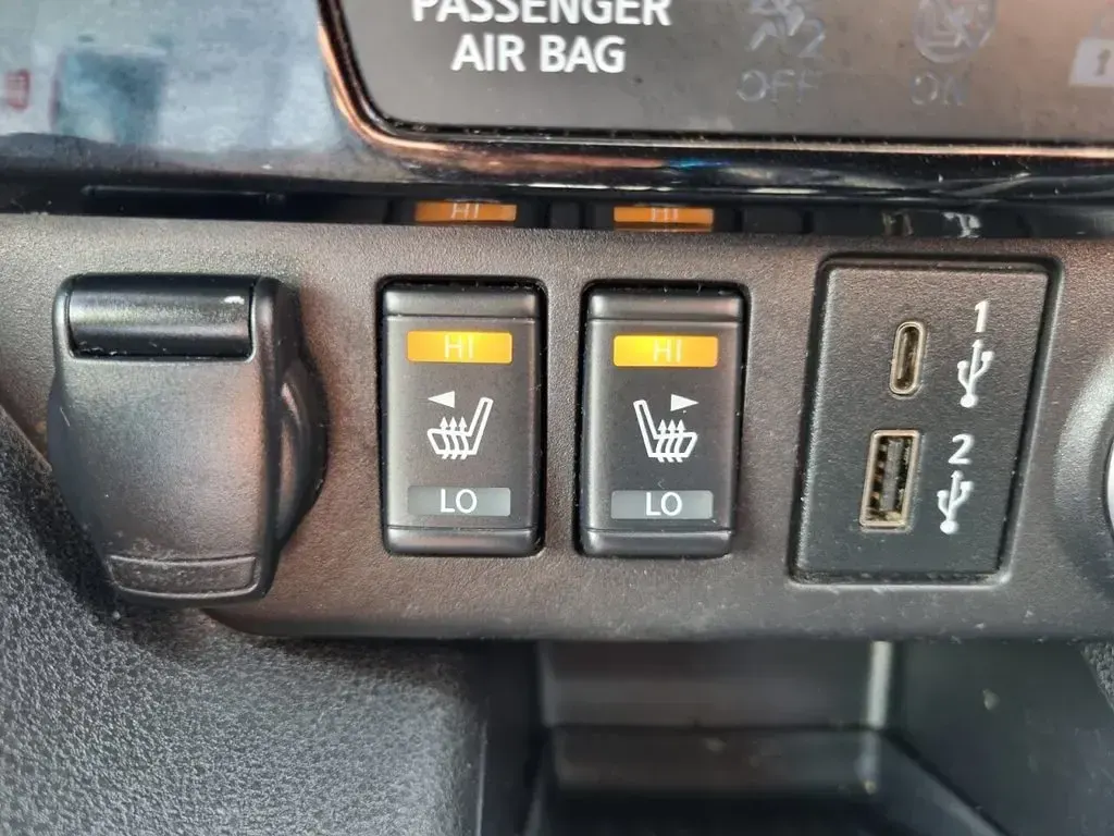 Used Nissan Leaf N-Connecta 110 kW (150 HP) 2022 Grey Hatchback