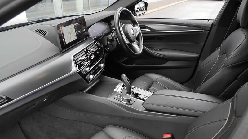 Used BMW 520 M Sport 190 HP (139 kW) 2022 Blue Estate