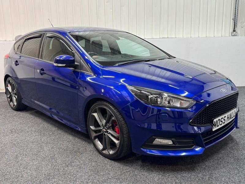 Blue Used 2016 Ford Focus ST Hatchback | £14,490 (Fair price) - Image 1/4