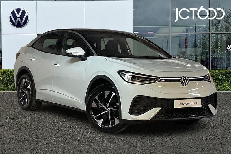 White Used 2024 VW ID.5 Pro SUV | £28,750 (Good price) - Image 1/4